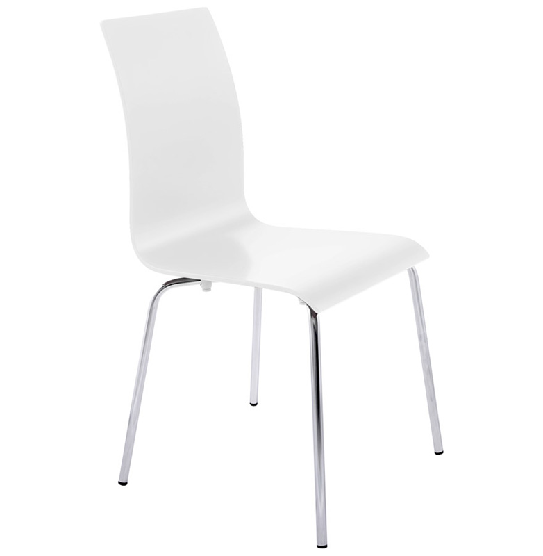 Chaise design 'Léa' en bois blanc avec 4 pieds chromé