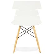 Chaise scandinave design 'Sjöbo' blanche avec 4 pieds en bois naturel et métal noir