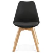 Chaise scandinave design 'Halmstad' noire avec 4 pieds en bois naturel