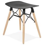 Tabouret bas scandinave 'Solo' noir avec 4 pieds en bois naturel