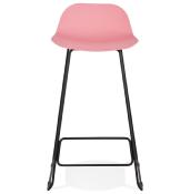 Tabouret de bar design 'Steelblack' rose pieds tréteaux et repose pieds en métal noir dossier bas