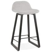 Tabouret de snack mi-hauteur scandinave 'Skala Black Edition' tissu gris clair pieds bois noir dossier bas