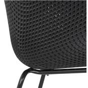 Chaise intérieur/extérieur design à accoudoirs 'RAIN' noire perforée avec 4 pieds en métal noir