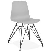 Chaise design 'Sländak Black' grise avec 4 pieds en métal noir