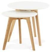 Tables basses scandinaves gigognes rondes 'Mukavä' plateau en bois blanc 3 pieds en bois - Ø 50 cm
