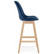 Tabouret de bar design scandinave 'CHAIRMAN' en velours bleu 4 pieds en bois naturel et dossier haut