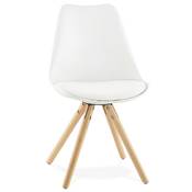 Chaise scandinave design 'Sueden' blanche avec 4 pieds en bois naturel