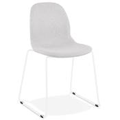Chaise design empilable 'Teknik White' en tissu gris clair pieds tréteaux en métal blanc