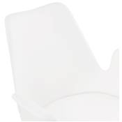 Chaise scandinave design à accoudoirs 'KUNG' blanche avec 4 pieds en bois naturel