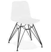 Chaise design 'Sländak Black' blanche avec 4 pieds en métal noir