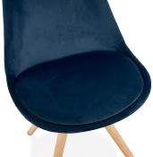 Chaise design 'Firenza' en velours bleue avec 4 pieds en bois naturel