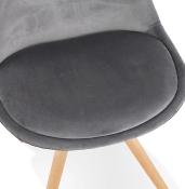 Chaise design 'Firenza' en velours grise avec 4 pieds en bois naturel