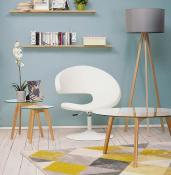 Table basse scandinave ronde 'Kölmy' plateau en verre 3 pieds en bois – Ø 90 cm