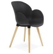 Chaise design scandinave à accoudoirs 'Lotusträ' noire avec 4 pieds en bois naturel