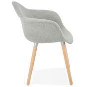 Chaise design scandinave à accoudoirs 'Kolor' en tissu gris avec 4 pieds en bois naturel