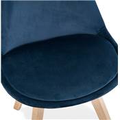 Chaise design 'Milano' en velours bleue avec 4 pieds en bois naturel