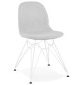 Chaise design 'Norsk White' en tissu gris clair 4 pieds en métal blanc