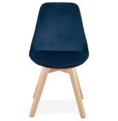 Chaise design 'Milano' en velours bleue avec 4 pieds en bois naturel