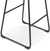 Tabouret de snack mi-hauteur design 'GUSTO MINI' en tissu bouclé blanc avec pieds tréteaux et repose pieds en métal noir dossier haut