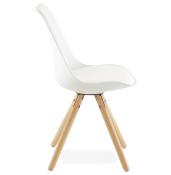 Chaise scandinave design 'Sueden' blanche avec 4 pieds en bois naturel