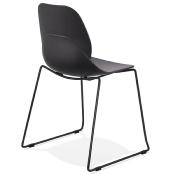 Chaise design empilable 'Teknik Black' noire pieds tréteaux en métal noir