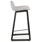 Tabouret de snack mi-hauteur scandinave 'Skala Black Edition' tissu gris clair pieds bois noir dossier bas