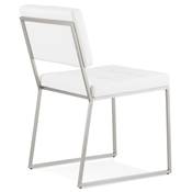 Chaise capitonnée design 'Skilder' blanche pieds tréteaux en métal brossé