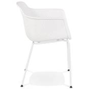 Chaise intérieur/extérieur design à accoudoirs 'RAIN' en resine blanche avec 4 pieds en métal blanc