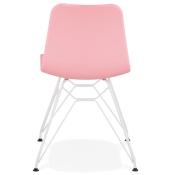 Chaise design 'Sländak White' rose avec 4 pieds en métal blanc