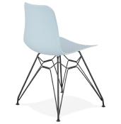 Chaise design 'Sländak Black' bleue avec 4 pieds en métal noir