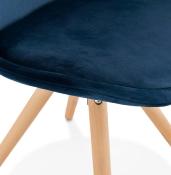 Chaise design 'Firenza' en velours bleue avec 4 pieds en bois naturel