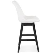 Tabouret de snack mi-hauteur design scandinave 'Chairman Mini Black Edition' tissu bouclé blanc avec 4 pieds en bois noir et dossier haut