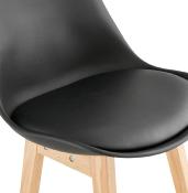 Tabouret de bar design scandinave 'Chairman' noir avec 4 pieds en bois naturel et dossier haut