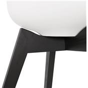 Chaise style scandinave design à accoudoirs 'PRINS' blanche avec 4 pieds en bois noir