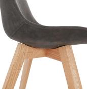 	Chaise design 'Milano' en microfibre grise avec 4 pieds en bois naturel