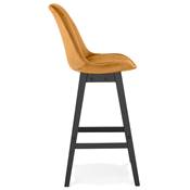 Tabouret de bar design 'CHAIRMAN BLACK EDITION' en velours moutarde 4 pieds bois noir dossier haut