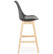 Tabouret de bar design scandinave 'Chairman' noir avec 4 pieds en bois naturel et dossier haut