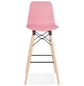 Tabouret de bar scandinave 'Slakwood' rose 4 pieds bois et repose pieds en métal noir dossier haut