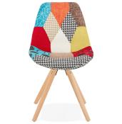Chaise scandinave design 'Gornstad' en tissu patchwork avec 4 pieds en bois naturel