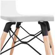 Chaise scandinave design 'Sländak Woody' blanche avec 4 pieds en bois naturel et métal noir