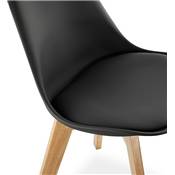 Chaise scandinave design 'Halmstad' noire avec 4 pieds en bois naturel