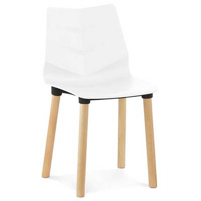 Chaise scandinave design 'Rygso' blanche avec 4 pieds en bois naturel