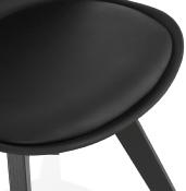 Chaise design 'Blackstad' noire avec 4 pieds en bois noir