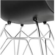 Chaise style industriel design à accoudoirs 'LOTUS' noire avec 4 pieds en métal chromé