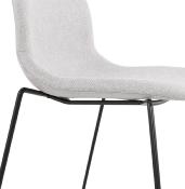 Chaise design empilable 'Teknik Black' en tissu gris clair pieds tréteaux en métal noir