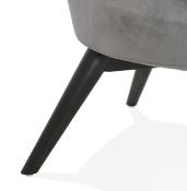 Fauteuil lounge design à accoudoirs 'BLACK COBBE' en velours gris pieds en bois noir