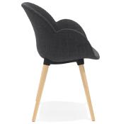 Chaise design scandinave à accoudoirs 'Lotusträ' en tissu gris foncé avec 4 pieds en bois naturel
