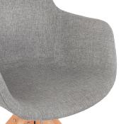 Chaise design de style scandinave à accoudoirs 'VOGAN' en tissu gris avec 4 pieds en bois naturel