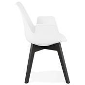 Chaise style scandinave design à accoudoirs 'PRINS' blanche avec 4 pieds en bois noir