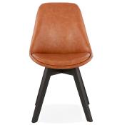 Chaise design 'Blackstad' marron avec 4 pieds en bois noir